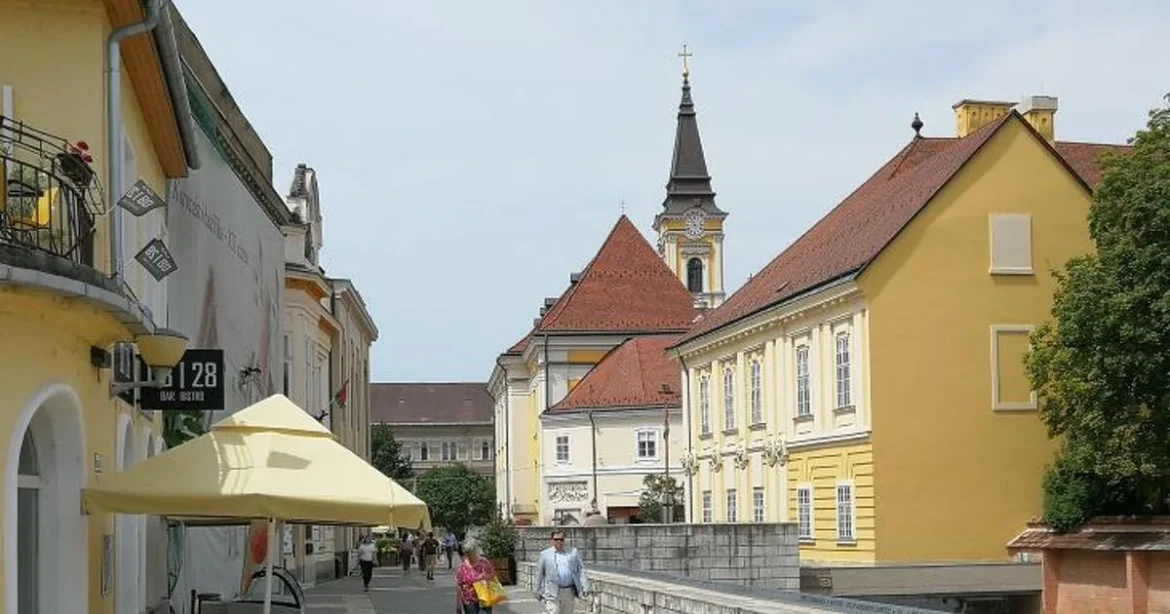 Jelentős visszaesés a hazai turizmusban augusztusban