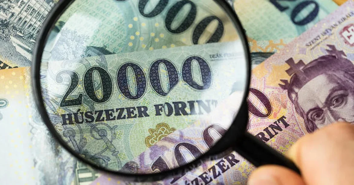 Megérkezett a forintzárás, ennyiért adják az eurót